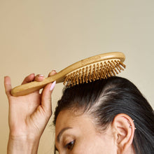 Bamboo Paddle Hairbrush | Round |