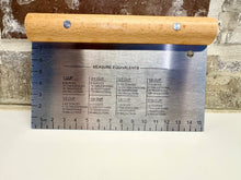 Bench Scraper with Measurements