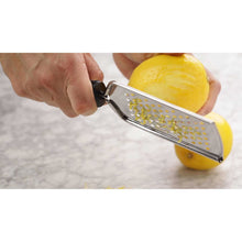 PerfectGrip Grater, Medium Holes