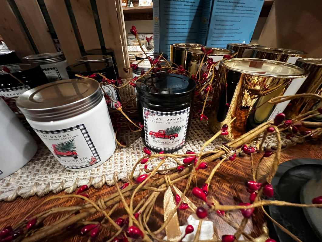 7 oz Farmhouse Candle, Black