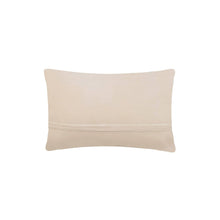 Daisies & Bees Hook Pillow