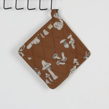 Pot Holder /Mushroom - Rust